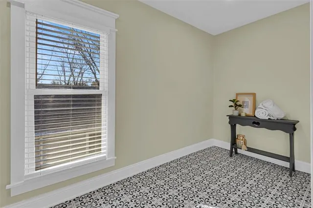 $285,000 | 307 East Street, Lathrop, MO 64465