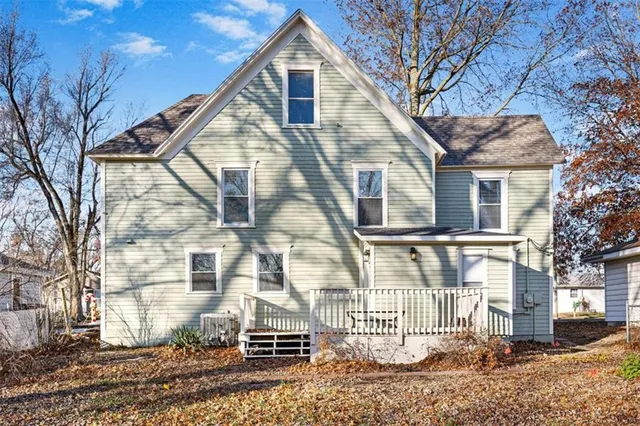 $285,000 | 307 East Street, Lathrop, MO 64465