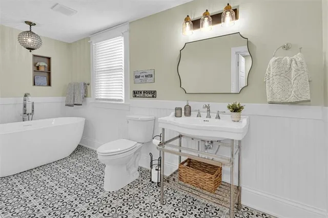 $285,000 | 307 East Street, Lathrop, MO 64465