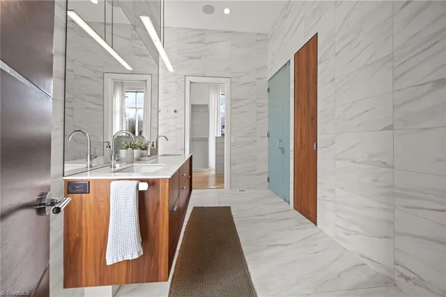 $1,785,000 | 2108 Berkshire Lane, Greensboro, NC 27408