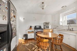285 Elm Street Warwick, RI 02888 - Photo 16 of 31