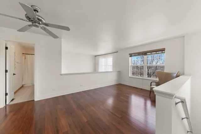 $430,000 | 1081 Bartholdi Court, Carol Stream, IL 60188