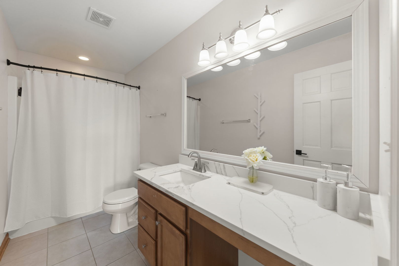 1081 Bartholdi Court Carol Stream, IL 60188 - Photo 19 of 24