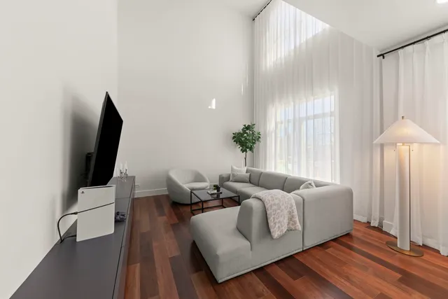 $430,000 | 1081 Bartholdi Court, Carol Stream, IL 60188