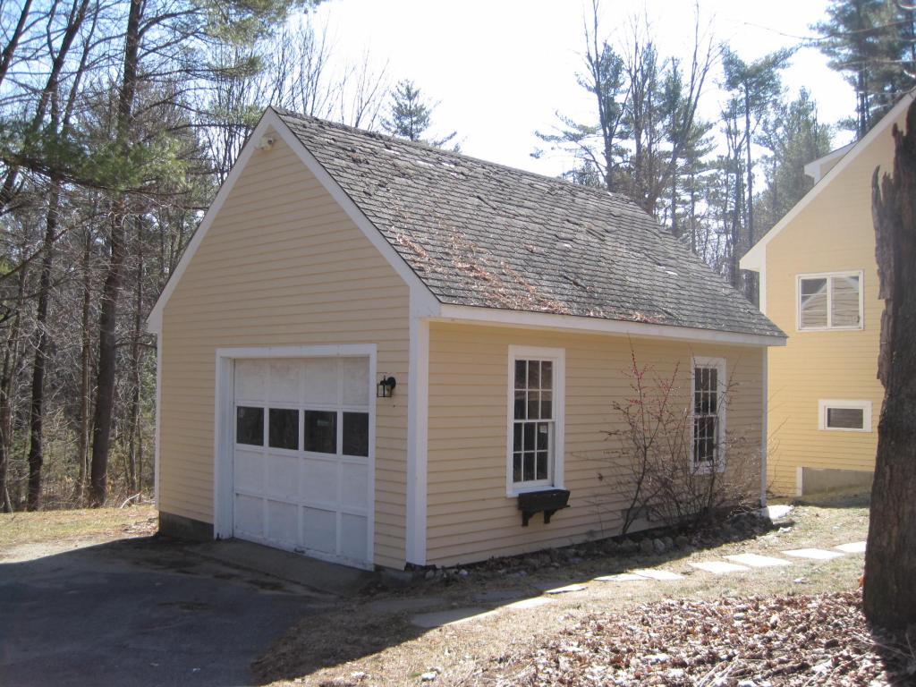 353 Old Street Road Peterborough, NH 03458 - Photo 3 of 15 Gallery Image 3