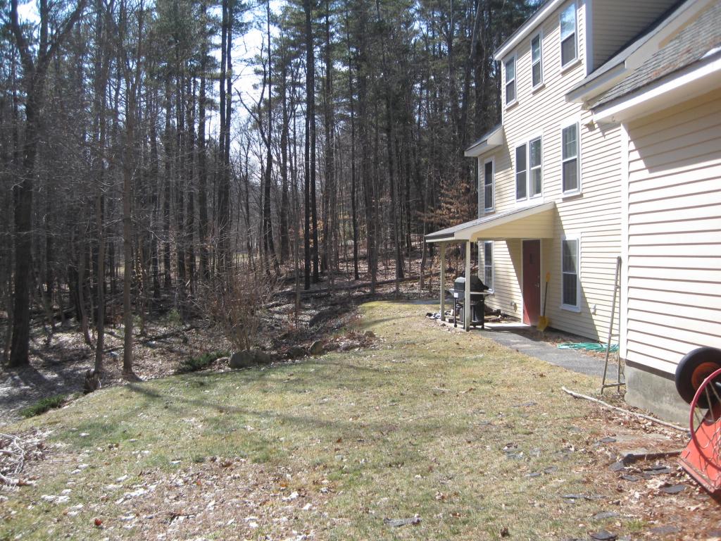 353 Old Street Road Peterborough, NH 03458 - Photo 4 of 15 Gallery Image 4