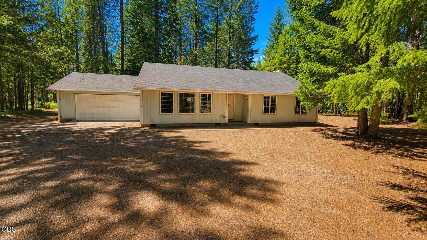 1110 Naue Way Cave Junction, OR 97523 - Photo 1 of 14