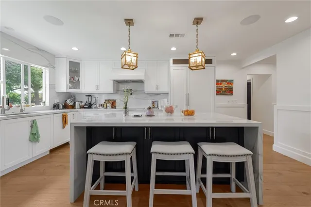 $1,795,000 | 2528 North Orchard Drive, Burbank, CA 91504