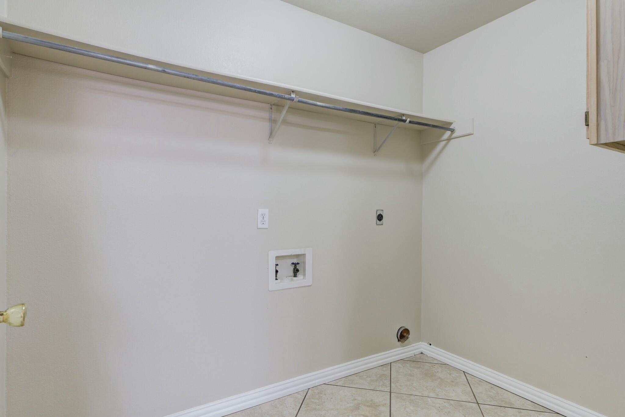 2415 93rd Street Lubbock, TX 79423 - Photo 6 of 14 tempImagetAnEJL