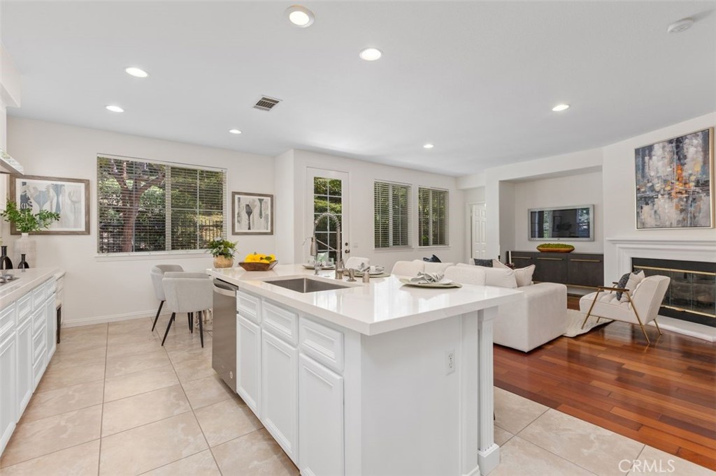 152 Treehouse Irvine, CA 92603 - Photo 27 of 71