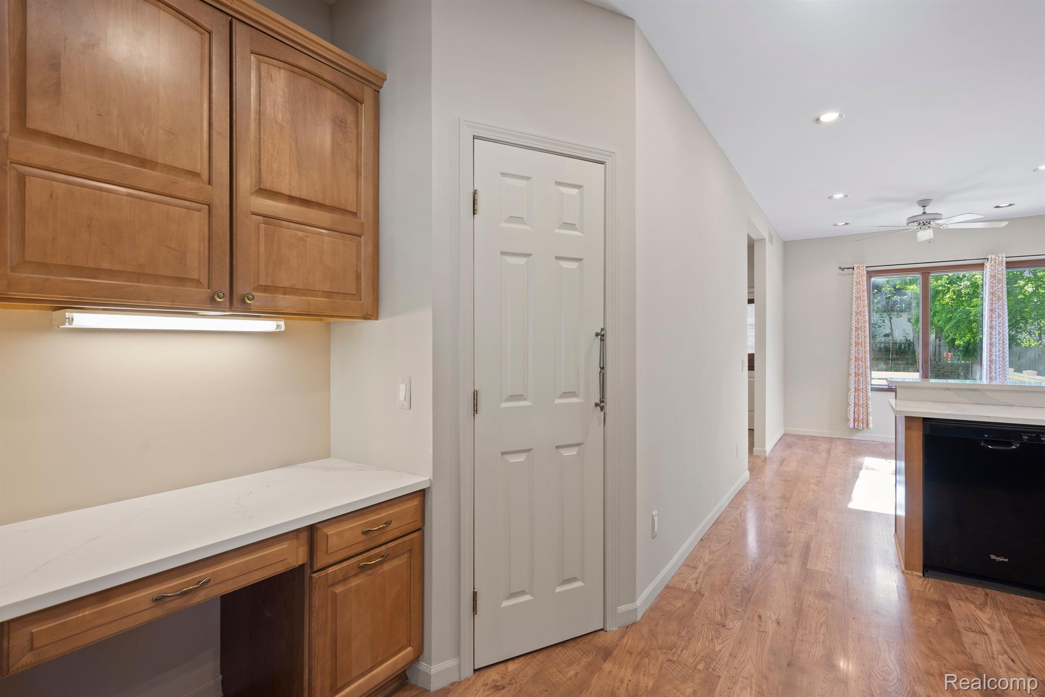 403 Taylor Avenue Rochester, MI 48307 - Photo 19 of 34 Gallery Image 19