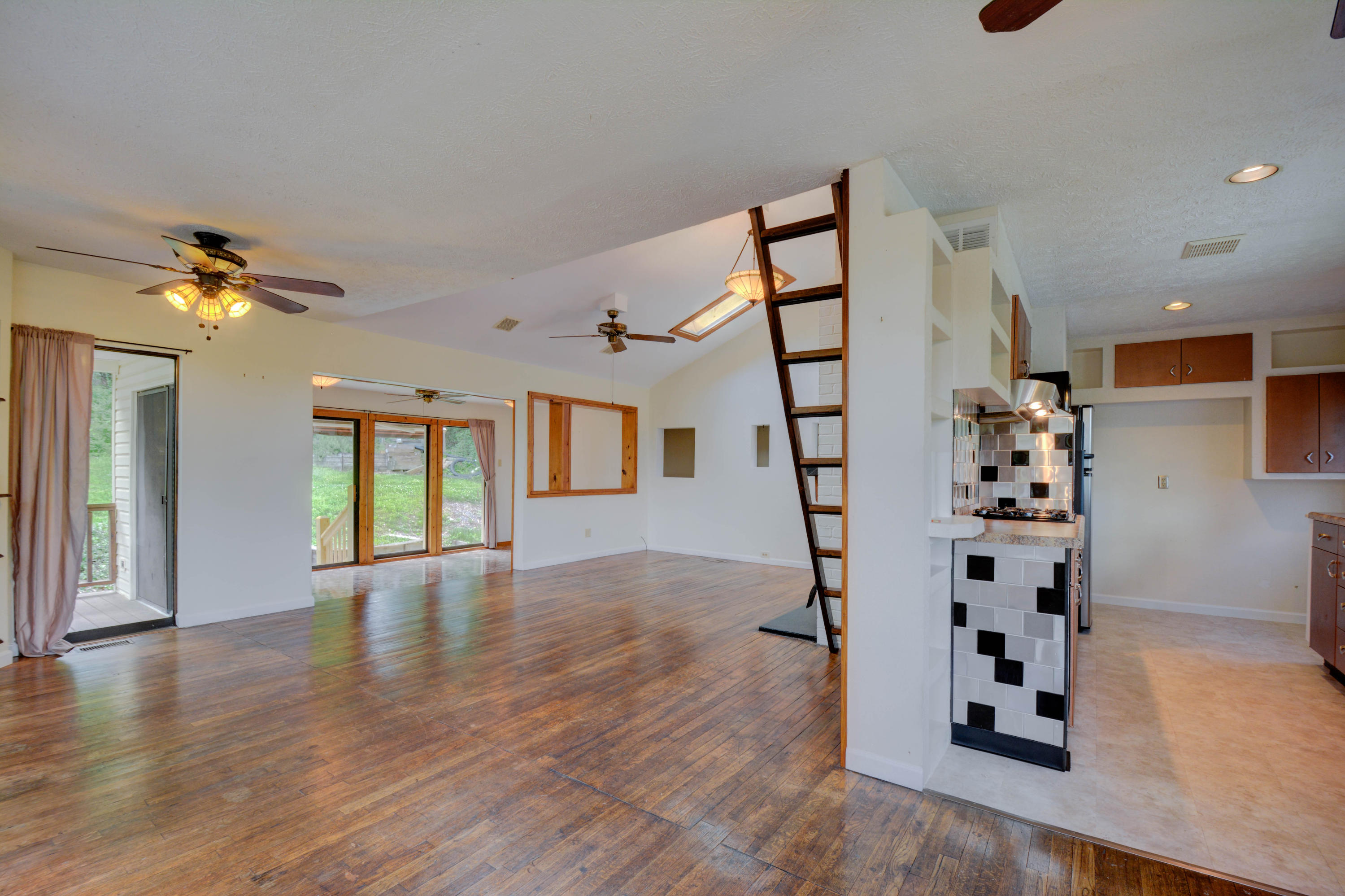 153 Georgia Avenue Oak Ridge, TN 37830 - Photo 16 of 32 153 Georgia Ave.--14