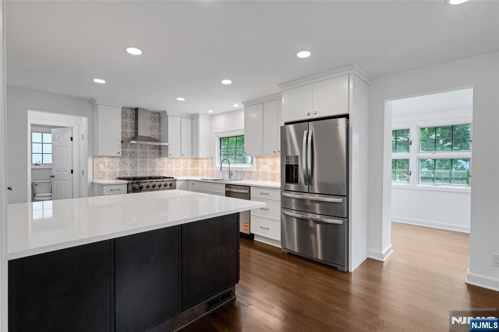 21 End Terrace Bloomfield, NJ 07003 - Photo 7 of 26
