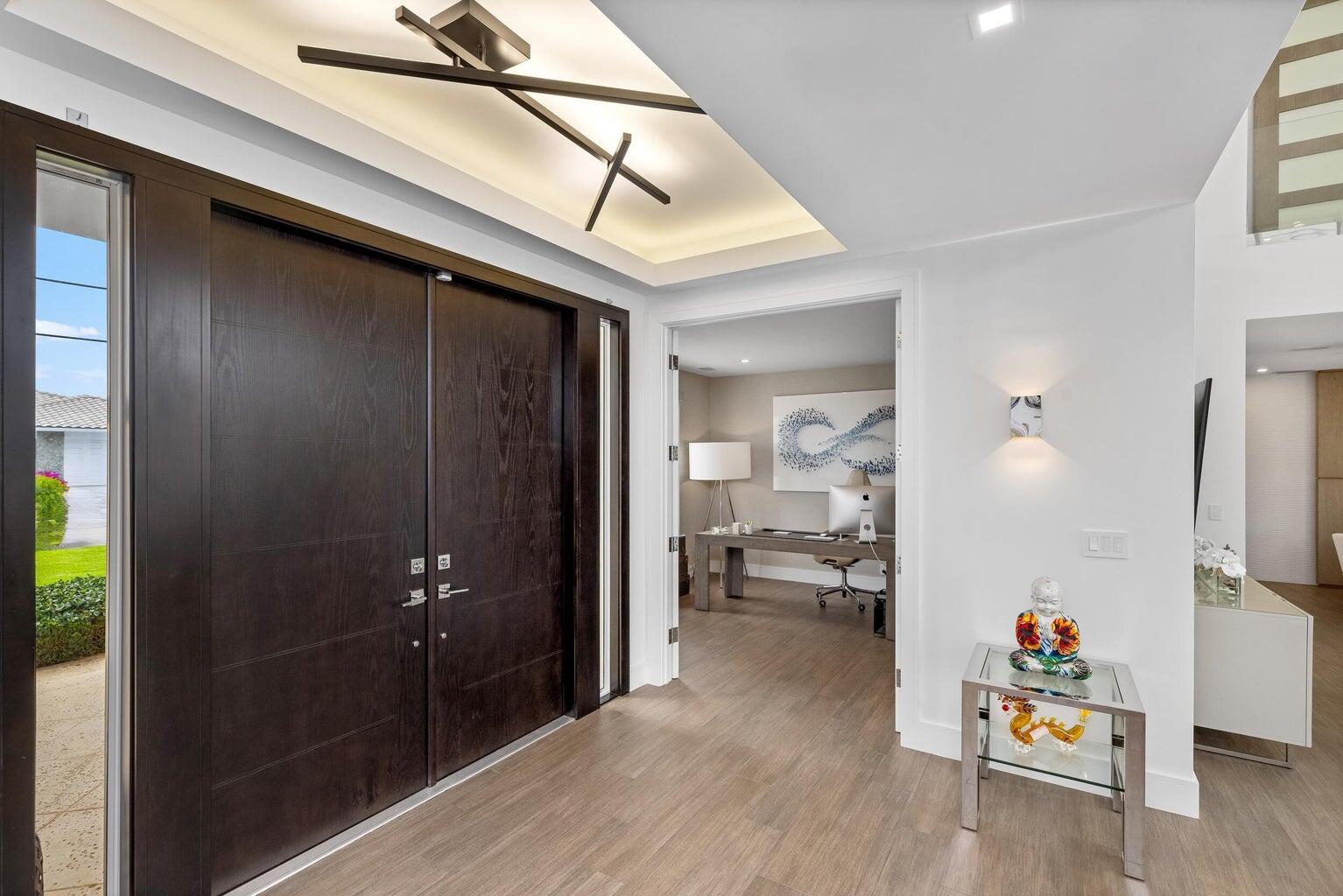 855 Coventry Street Boca Raton, FL 33487 - Photo 13 of 71 20250609132216552789000000-o