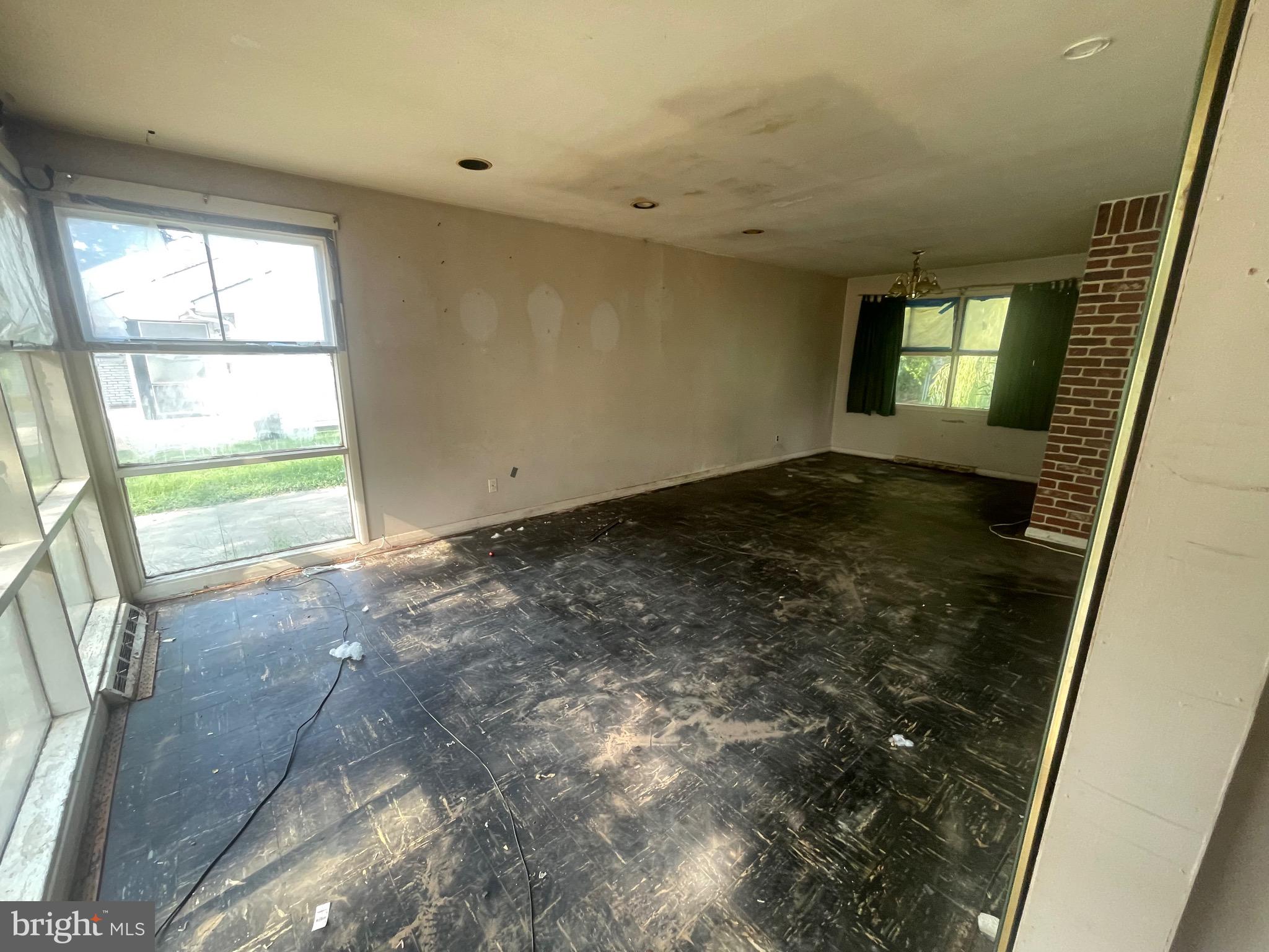506 Forest Road Cherry Hill, NJ 08034 - Photo 3 of 8 Gallery Image 3
