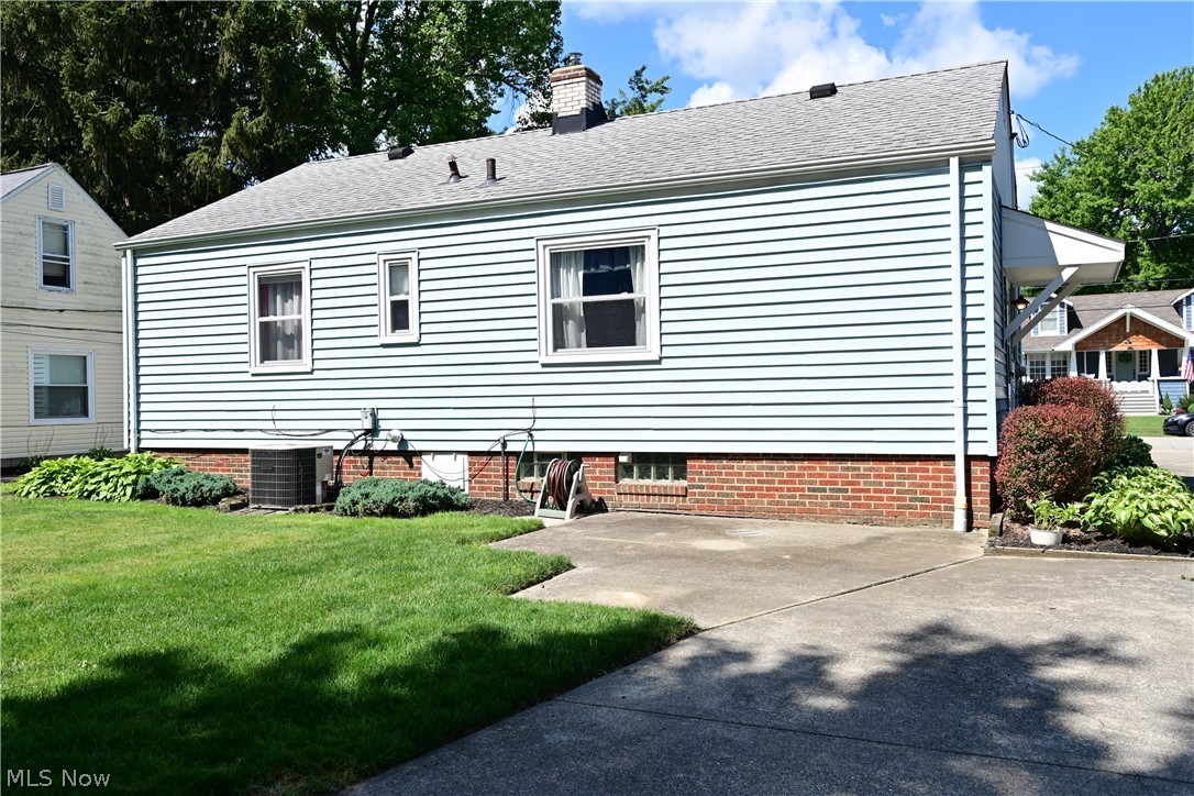 309 Bayview Road Bay Village, OH 44140 - Photo 27 of 30 Gallery Image 27
