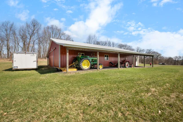 $660,000 | 13290 Tracey Road, Manchester, MI 48158