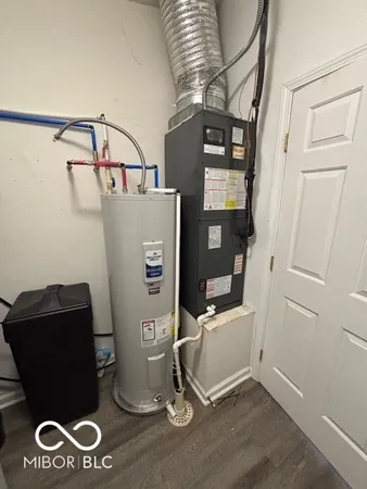 $169,900 | 6527 Jade Stream Court, Unit 207, Indianapolis, IN 46237