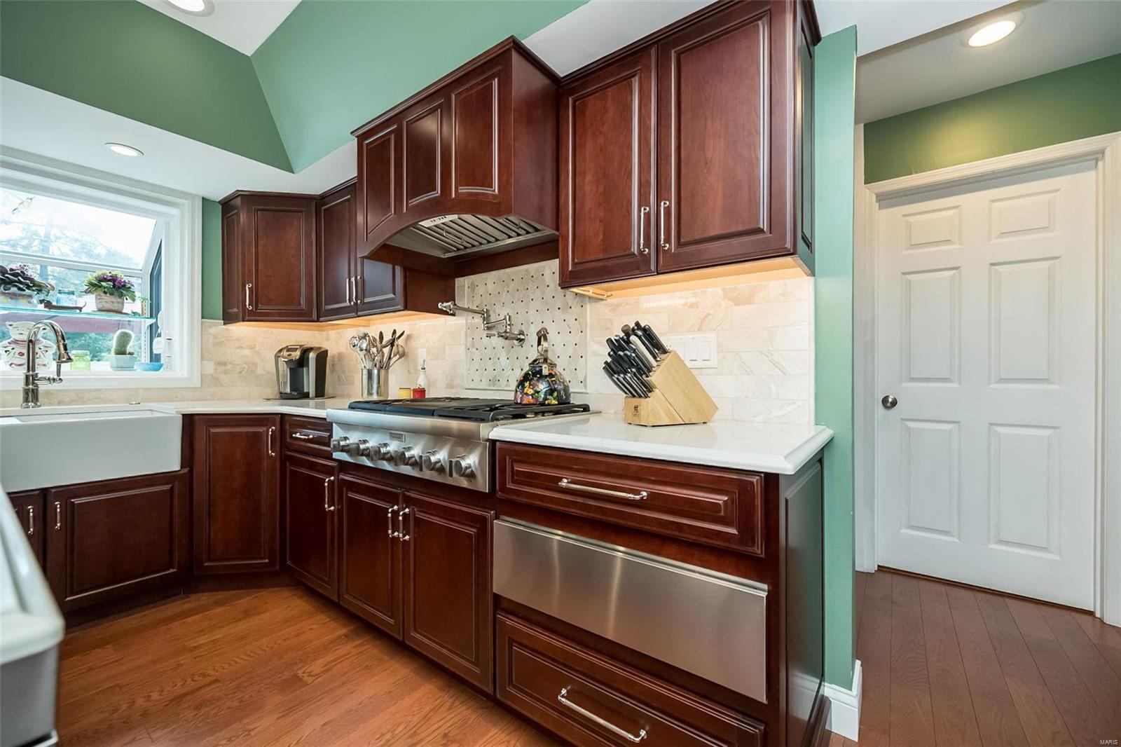 230 Pennington Lane Chesterfield, MO 63005 - Photo 13 of 47