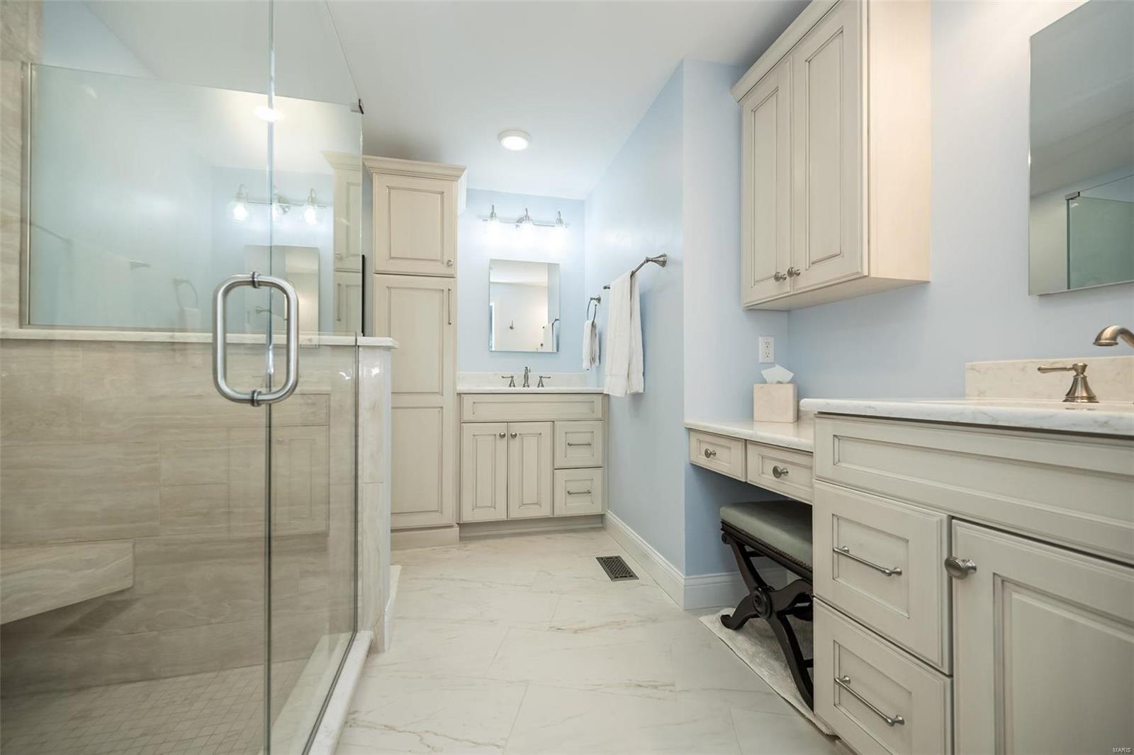 230 Pennington Lane Chesterfield, MO 63005 - Photo 19 of 47