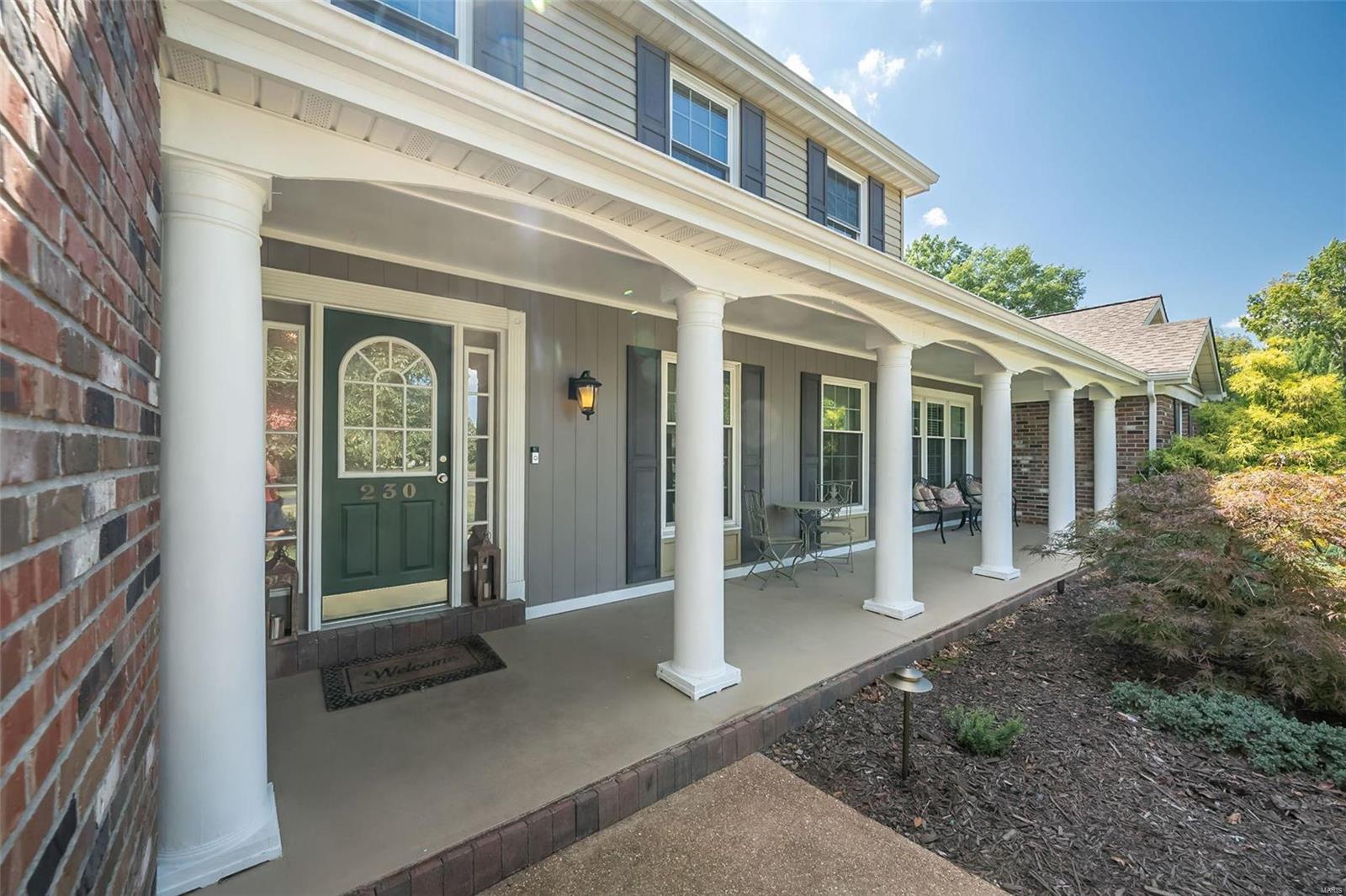 230 Pennington Lane Chesterfield, MO 63005 - Photo 2 of 47