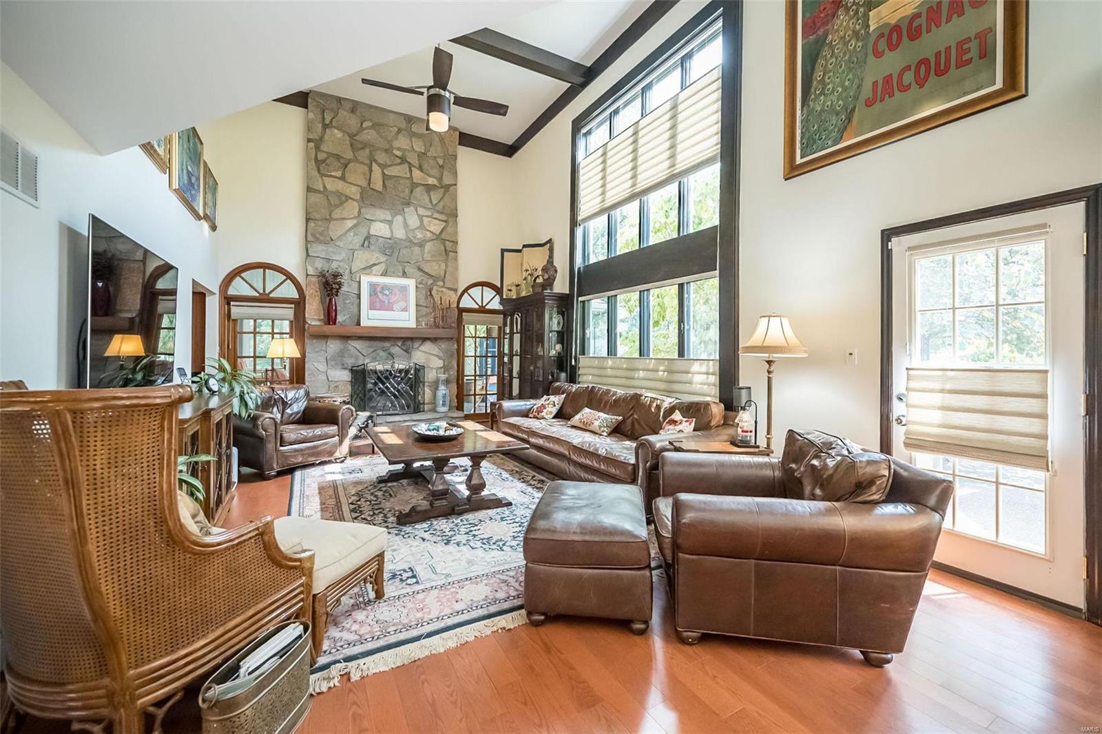 230 Pennington Lane Chesterfield, MO 63005 - Photo 7 of 47