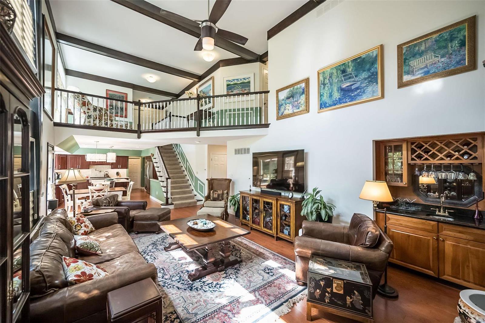 230 Pennington Lane Chesterfield, MO 63005 - Photo 8 of 47