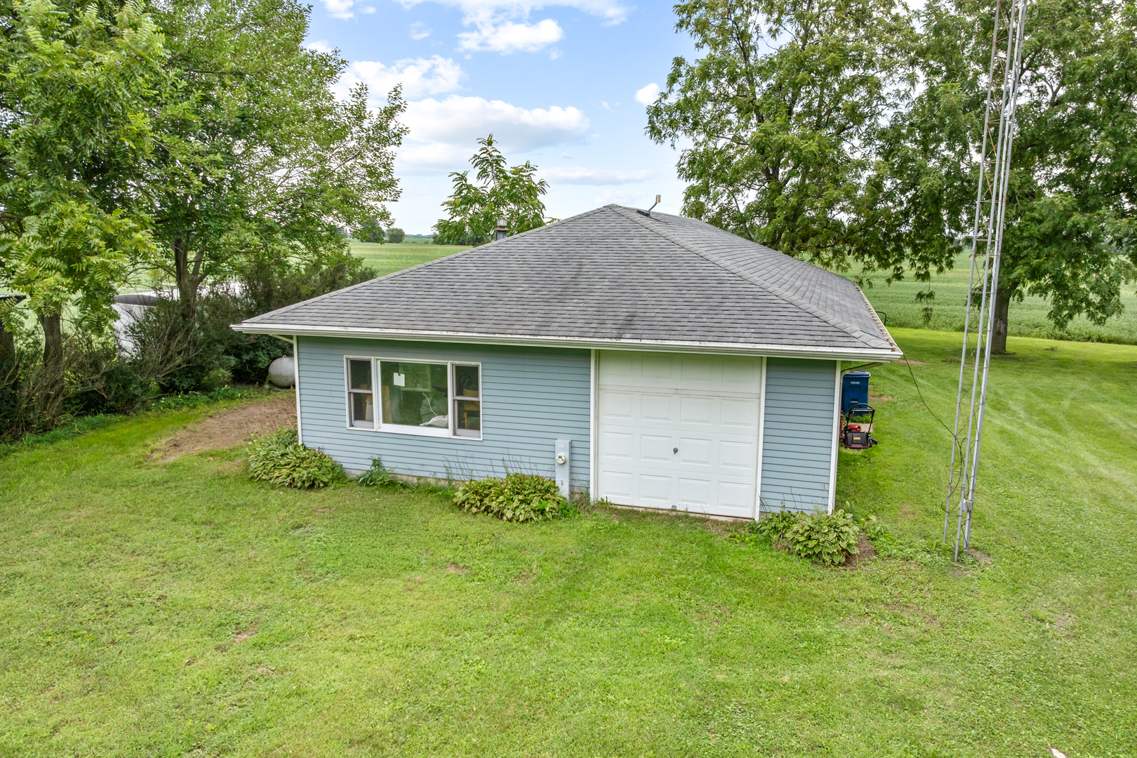 34066 Myelle Road Kingston, IL 60145 - Photo 29 of 33 Gallery Image 29