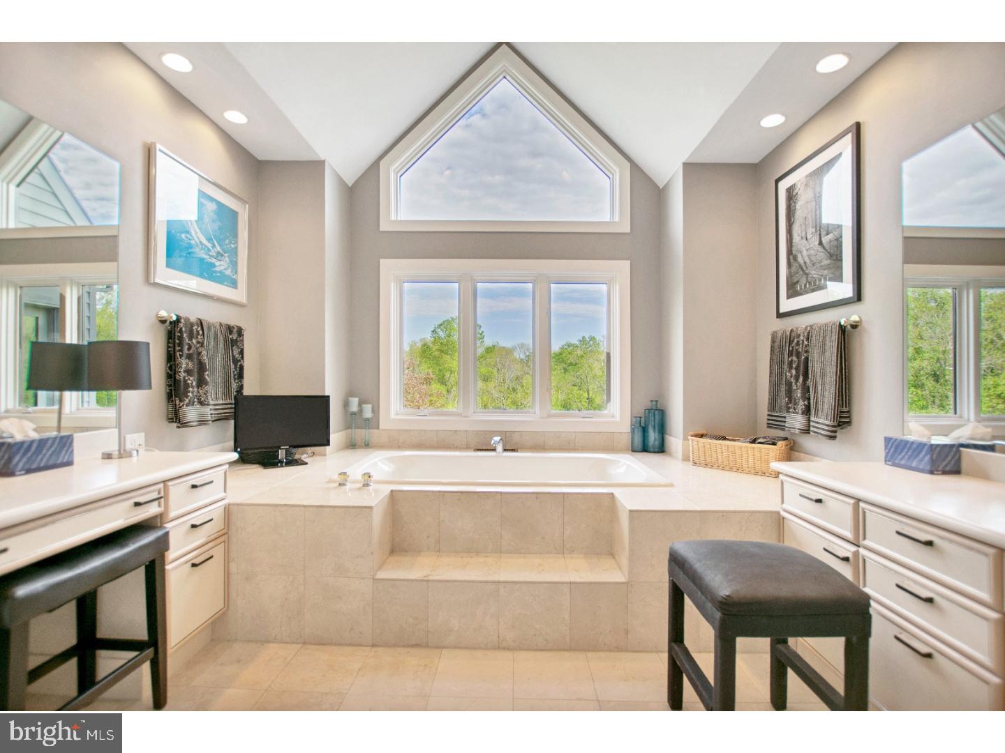 1255 Pebble Hill Road Doylestown, PA 18901 - Photo 17 of 25 Bathroom