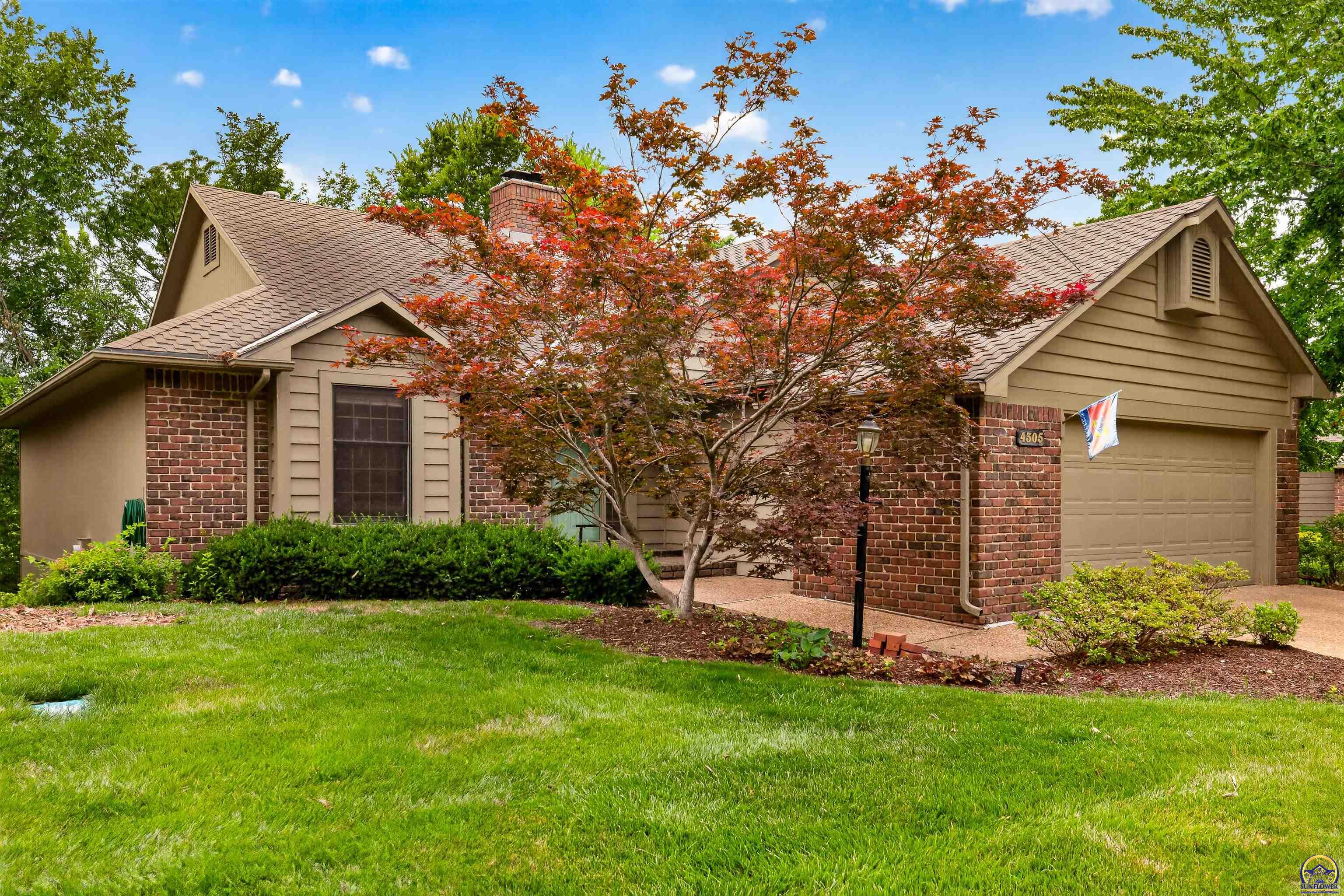 4305 Quail Pointe Road Lawrence, KS 66047 - Photo 1 of 40