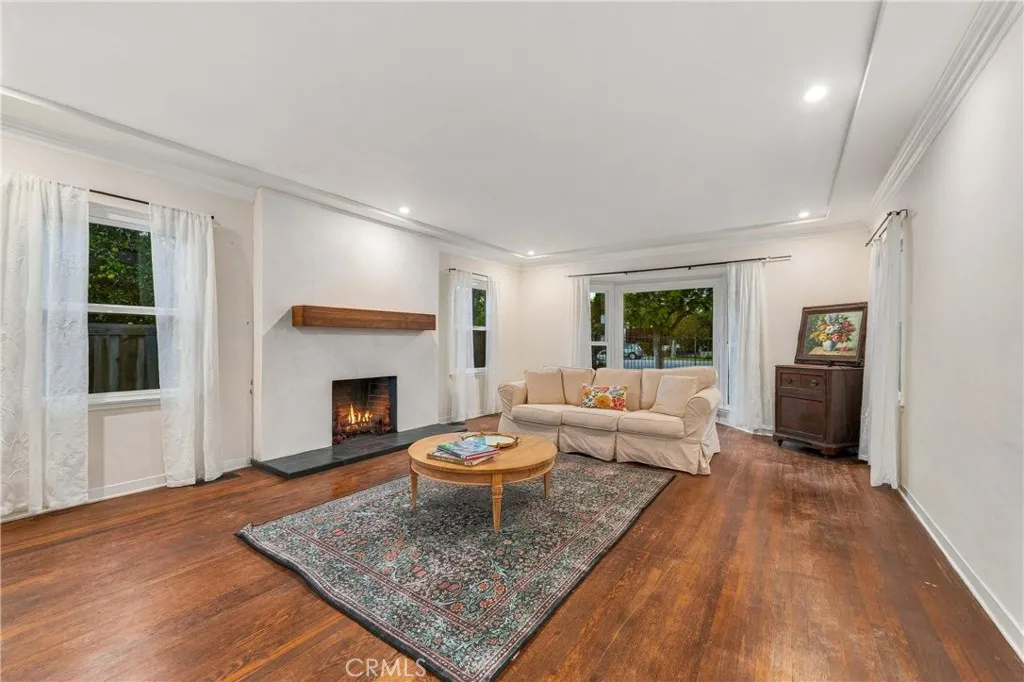 1770 Paloma Street Pasadena, CA 91104 - Photo 13 of 52 Gallery Image 13