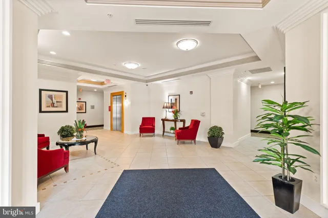 $576,700 | 4490 Market Commons Drive, Unit 602, Fairfax, VA 22033