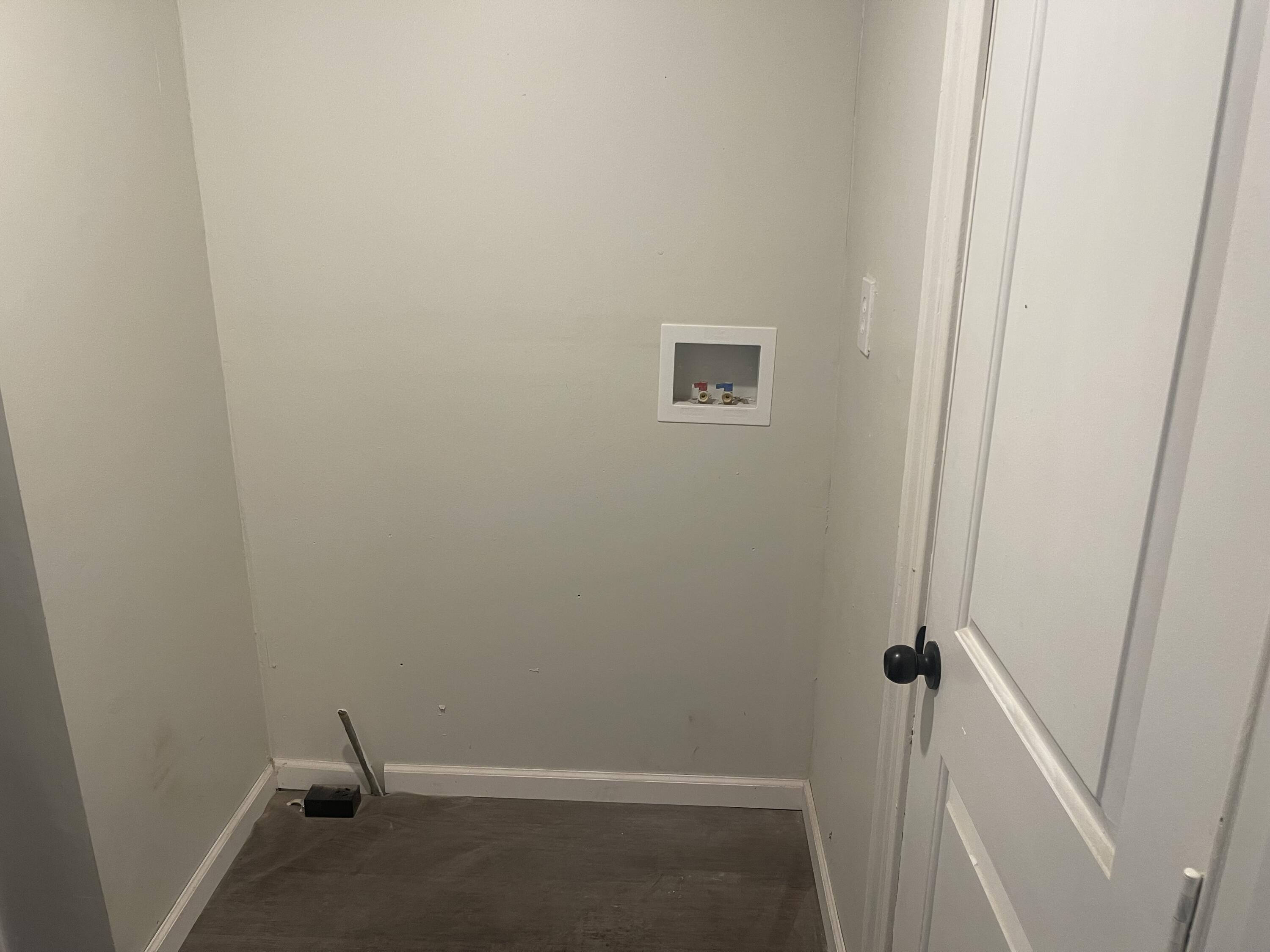 211 3rd Street Thomson, GA 30824 - Photo 16 of 18 Laundry area