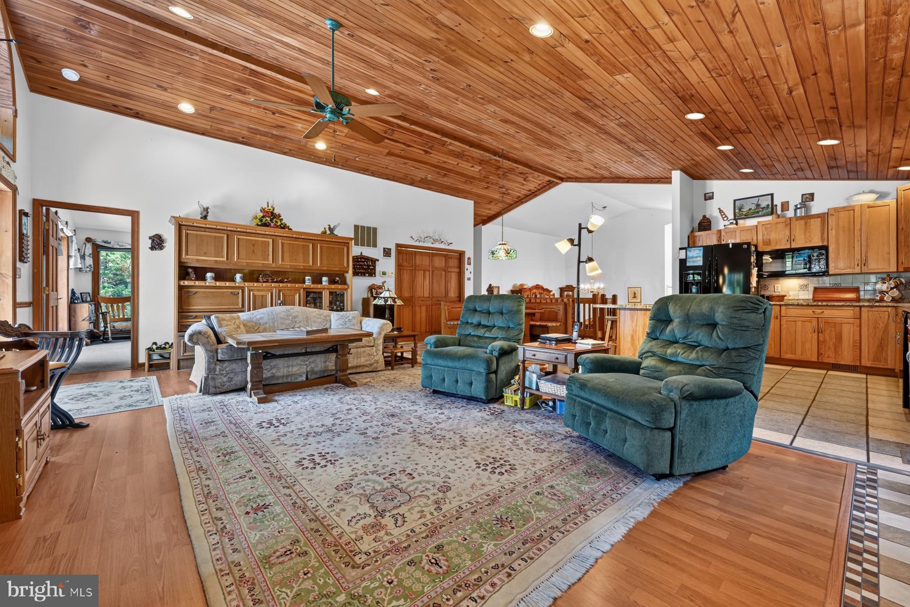 1876 Potomac Road Pasadena, MD 21122 - Photo 22 of 64