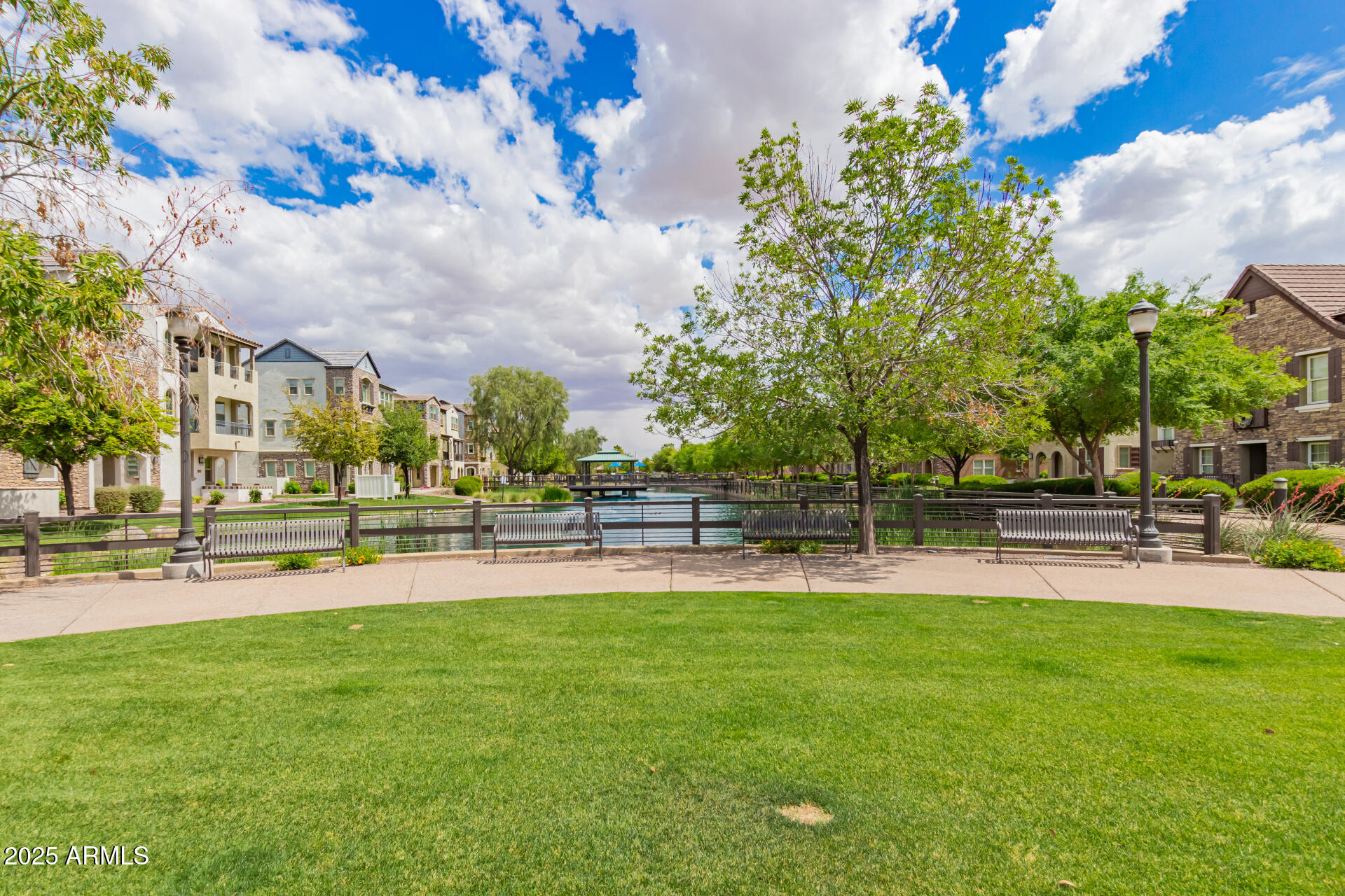 1851 East Frye Road, Unit 101 Gilbert, AZ 85295 - Photo 32 of 37 a view of a park with plants and trees