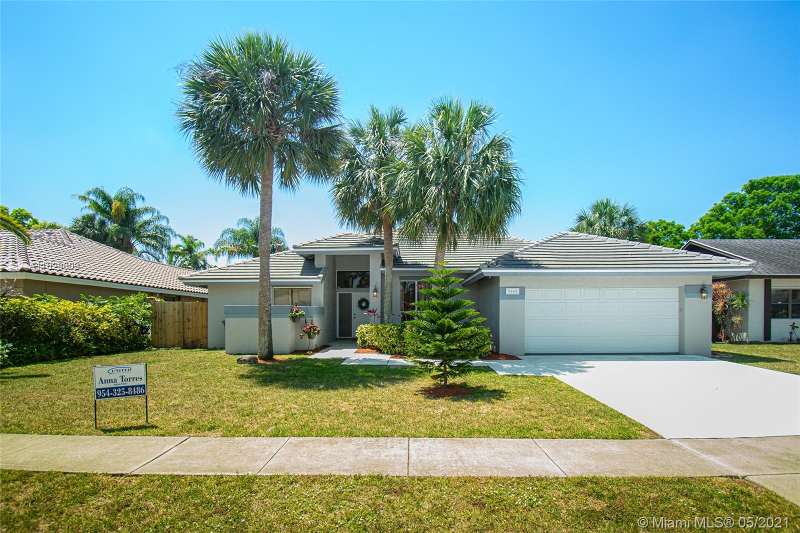 9660 Carousel Circle South Boca Raton, FL 33434 - Photo 1 of 25