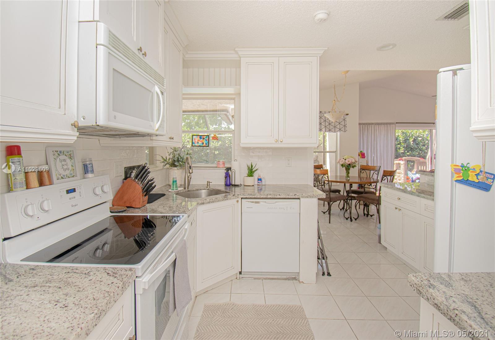 9660 Carousel Circle South Boca Raton, FL 33434 - Photo 14 of 25