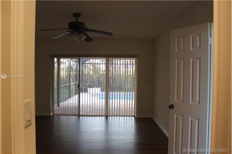 9660 Carousel Circle South Boca Raton, FL 33434 - Photo 5 of 25