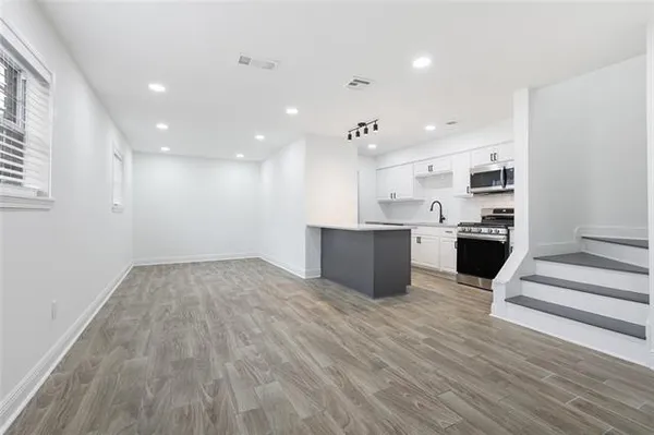 $2,395 | 713 Calvert Avenue, Metairie, LA 70001