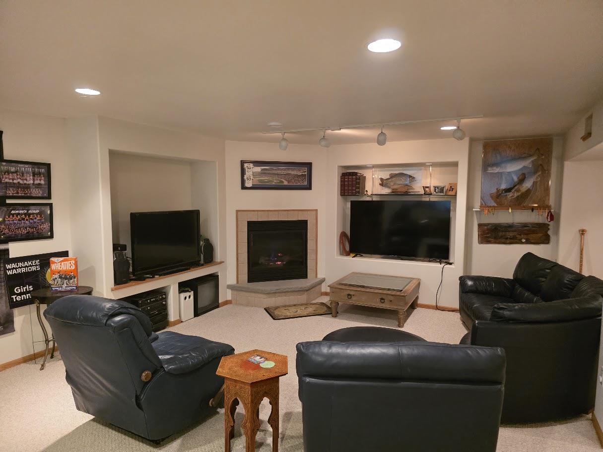 125 Meadow Ridge Lane Madison, WI 53704 - Photo 25 of 47