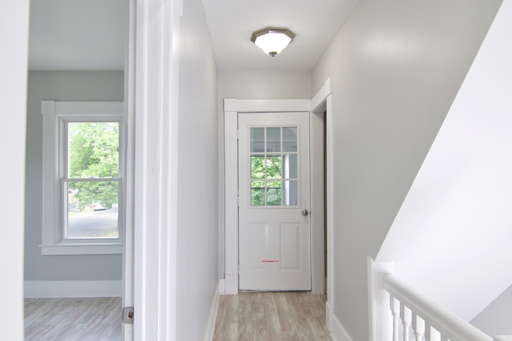 163 Johnson Street Springfield, MA 01108 - Photo 14 of 30