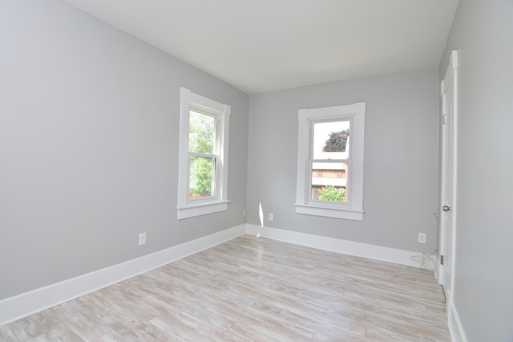 163 Johnson Street Springfield, MA 01108 - Photo 22 of 30