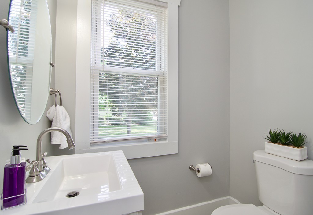 163 Johnson Street Springfield, MA 01108 - Photo 6 of 30