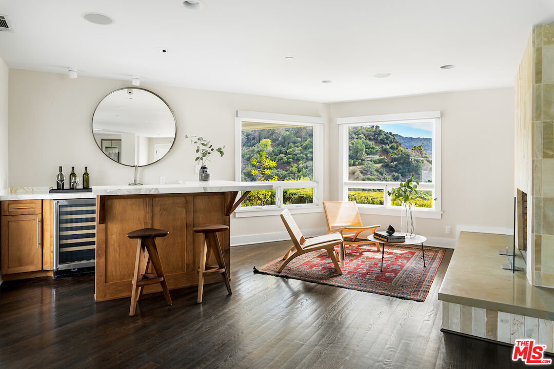 2547 Hutton Drive Beverly Hills, CA 90210 - Photo 12 of 42