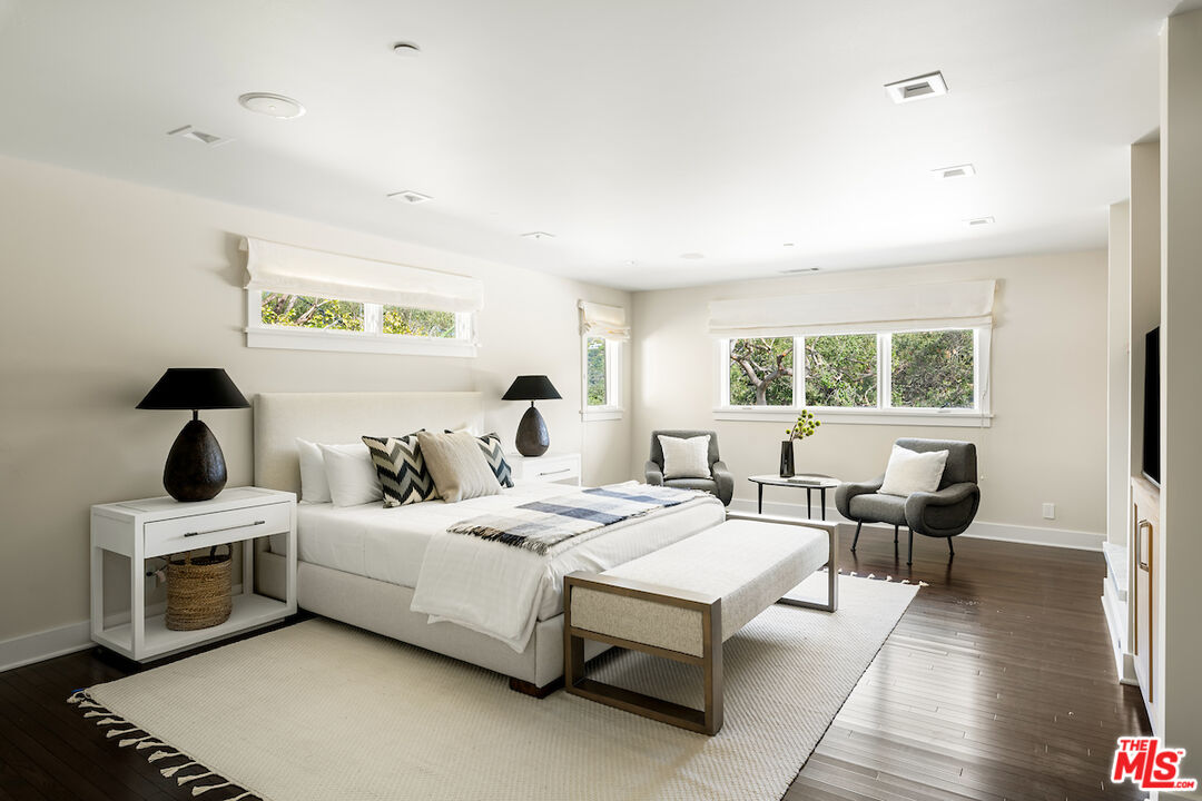 2547 Hutton Drive Beverly Hills, CA 90210 - Photo 21 of 42