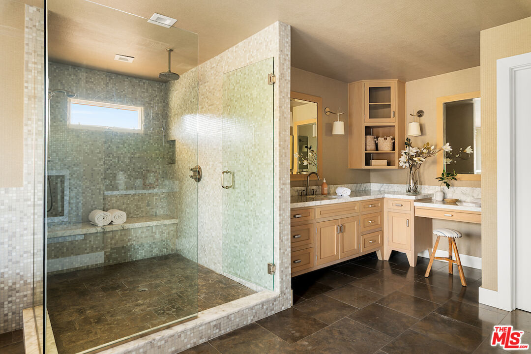 2547 Hutton Drive Beverly Hills, CA 90210 - Photo 25 of 42