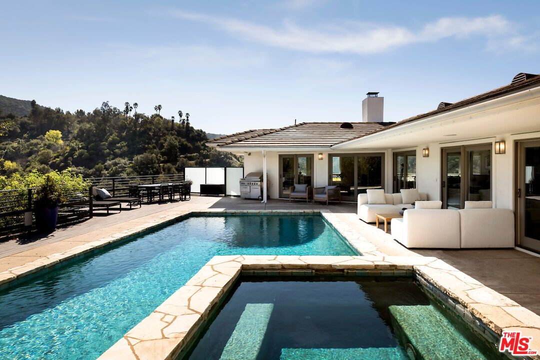 2547 Hutton Drive Beverly Hills, CA 90210 - Photo 36 of 42