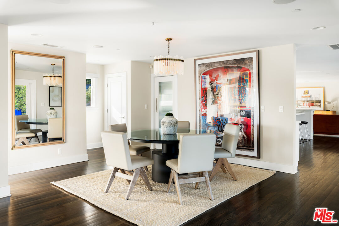 2547 Hutton Drive Beverly Hills, CA 90210 - Photo 10 of 42