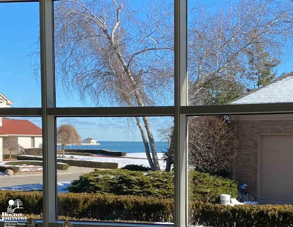 9 Stratton Place Grosse Pointe Shores, MI 48236 - Photo 11 of 68