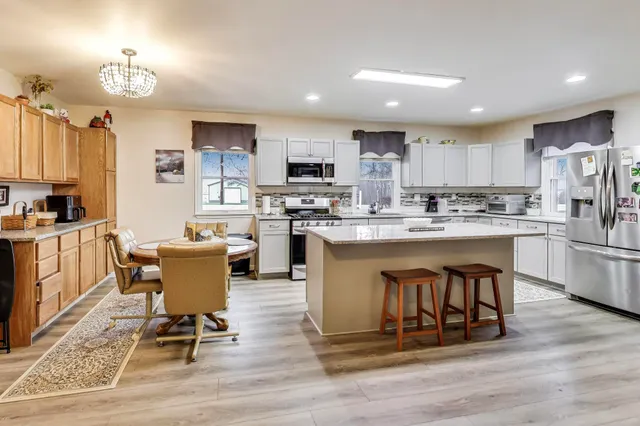 $485,000 | 22451 Highway 12, Edwardsburg, MI 49112